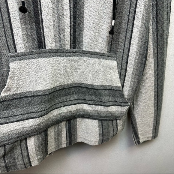 Brooklyn Cloth Grey Stripes Baja Hoodie Size Medium - Picture 7 of 8